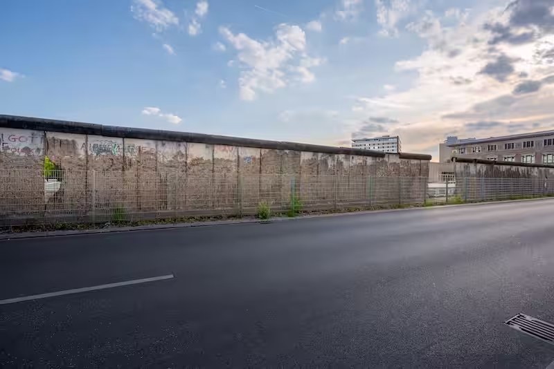 Mur Berliński podczas zwiedzania Berlina
