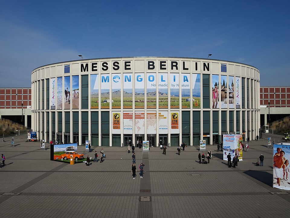 Targi w Niemczech – wejście na ITB Berlin na terenie Messe Berlin